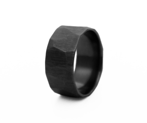 Tommi Salonen / SAVU design - Kallio (wide ring, black)