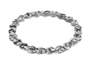 P&auml;ivi Keski-Pomppu / Lumoava - Ebb (necklace)