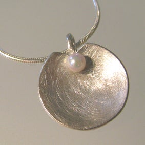 Marjut Viitanen - Lumme (pendant)