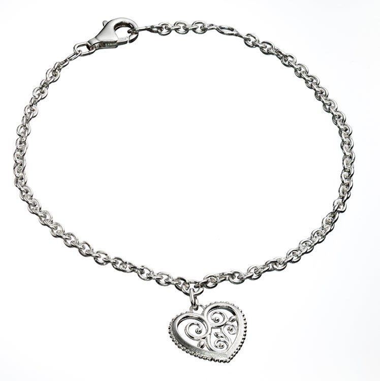 Carina Blomqvist / Lumoava - Hearts (bracelet)