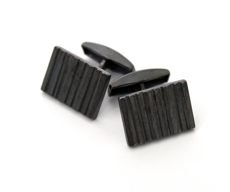 Tommi Salonen / SAVU design - Kelo: Embers (cufflinks)