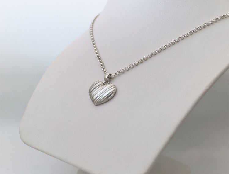 Tommi Salonen / SAVU design - Kelo Heart (pendant)