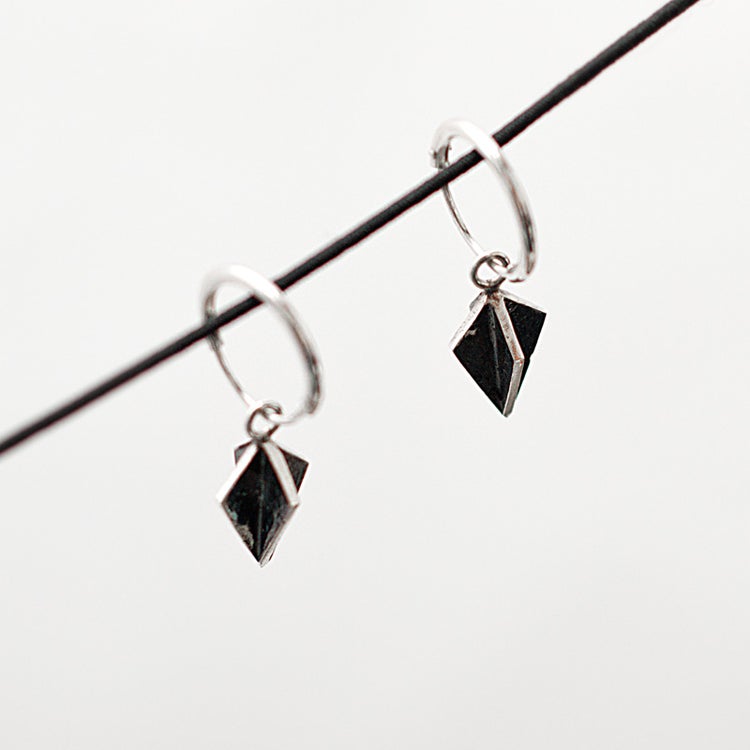 Tanna Rantanen / Tanna Design - Peak (round earrings)